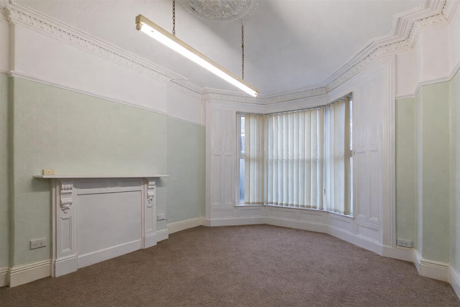 Wyndham Crescent, Canton, Cardiff — photograph 3